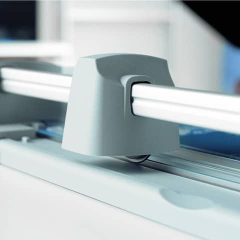 Taglierina a rullo Dahle Hobby con pressino automatico max 6 fogli - luce 460-0,6 mm blu - R900508